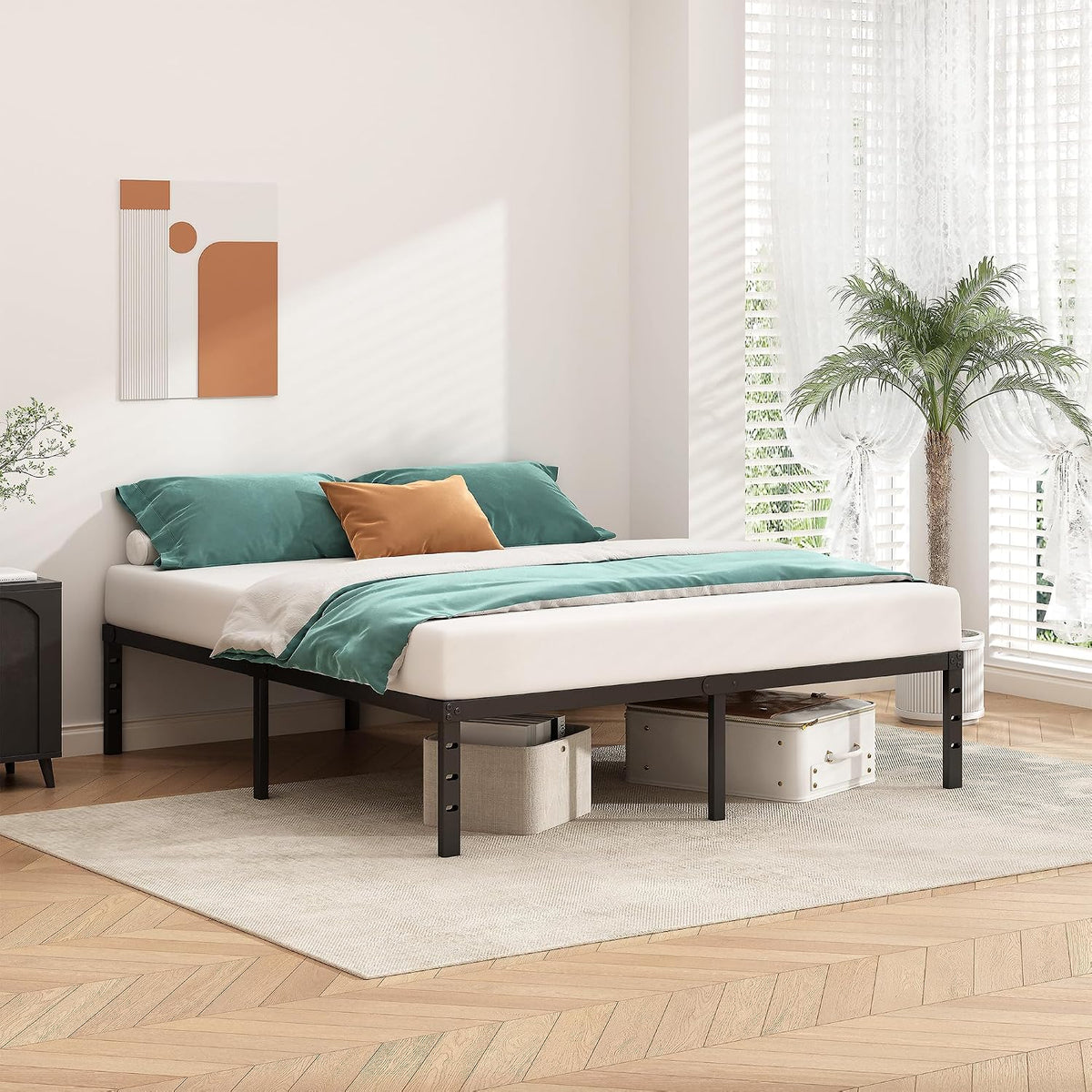 Black Queen‑Size Metal Platform Bed Frame